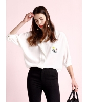 ガーベラレディース ファッション ロマンチック スタントカラー ポケット 刺繍 七分袖 ゆったり コーデアイテム シャツ  mb10771-1
